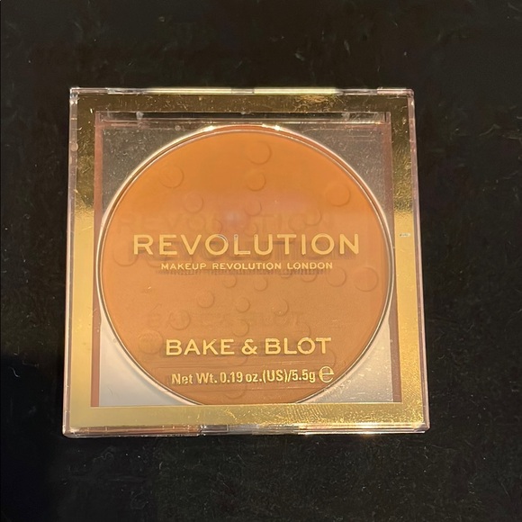 🚨5 for $25 Revolution Bake & Blot - Peach - Picture 1 of 3